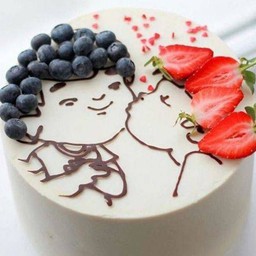 32.เค้กท้อปผลไม้บลูเบอรี่และสตอเบอรี่วาดรูปน่ารัก