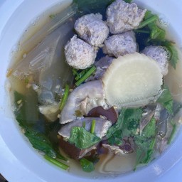 ก๋วยจั๊บน้ำใส