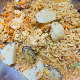 ยำมาม่าน้ำ (ไม่มีตีนไก่) ธรรมดา