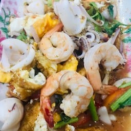 ยำไข่ดาวทะเล