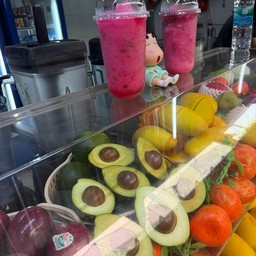 เรดดี้ + ปีโป้ปั่น