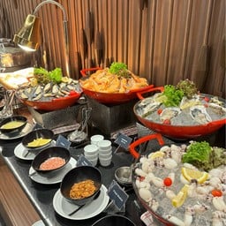 NAA Restaurant at Maison Hotel