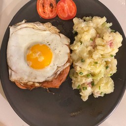 มีทโลฟพิซ่า+ ไข่+สลัดมันฝรั่ง