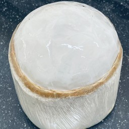 มะพร้าวสดถอดเสื้อ