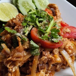 ผัดซีอิ๊วไก่