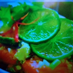 แซลมอนฟินเลย์นึ่งมะนาว