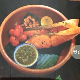 Salmon Steak 200 G (สเต็กปลาแซลมอน 200 กรัม)