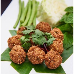 ลาบหมูทอด