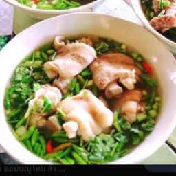 ต้มแซ่บคากิ