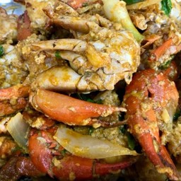 ปูทะเลผัดผงกระหรี่ (สำหรับ 2 ท่าน)