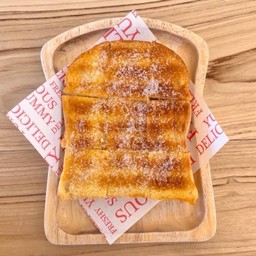 ปังปิ้งเนยน้ำตาล