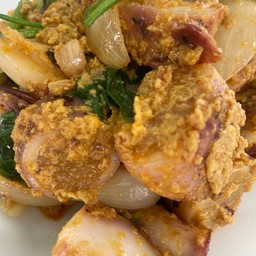 หมึกไข่ผัดผงกระหรี่