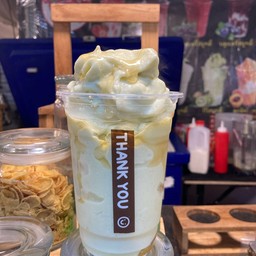 อโวคาโดสมูทตี้นมสดน้ำผึ้ง