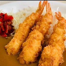 ข้าวหน้าแกงกะหรี่กุ้งทอด