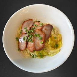 บะหมี่เกี๊ยวกุ้งหมูแดง