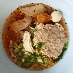 ก๋วยเตี๋ยวน้ำต้มยำ