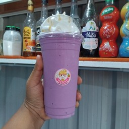 นมหมีเผือก