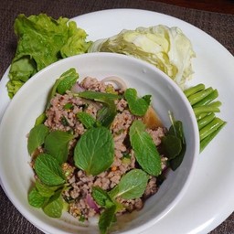 ลาบเนื้อ