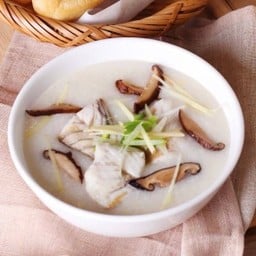 โจ๊กฮ่องกงเนื้อปลากระพง