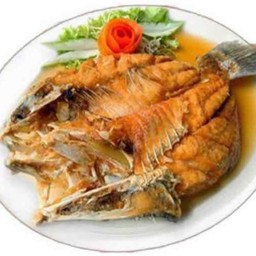 ปลากระพงทอดกระเทียม (ตัวละ 1 โล)