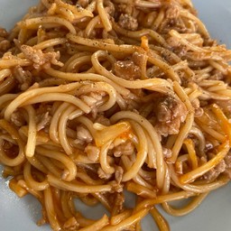 สปาเก็ตตี้ซอสมะเขือเทศ