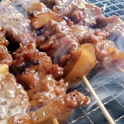 ลูกชิ้นทอดสด โกเธียร์