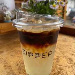 อเมริกาโน่น้ำผึ้ง(Honey Americano)