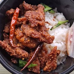 หมูคลุกฝุ่น ราดข้าว