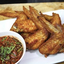 ปีกไก่ทอด