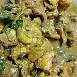 ไก่บ้านใบยี่หร่า