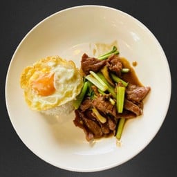 ข้าวหมู      ไก่      เนื้อ น้ำมันหอย