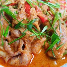 ฉู่ฉี่หมูหมัก