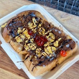 ปังคลุกฝุ่น