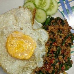 บ้านกะเพราน้องกรณ์