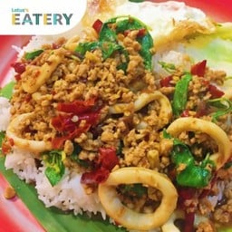 ข้าวกะเพรารวม 2 อย่าง