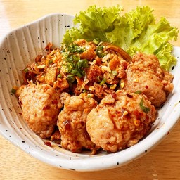 คั่วหอม ก๋วยเตี๋ยวคั่วไก่ห้าแยกเยาวราช สุทธิสาร