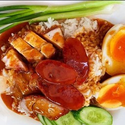 ข้าวหมูกรอบ