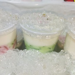 พุดดิ้งลอดช่องนมสด