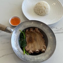 เซ็ทข้าว + ซี่โครงหมูตุ๋นสมุนไพร