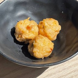 ลูกชิ้นกุ้ง Topping