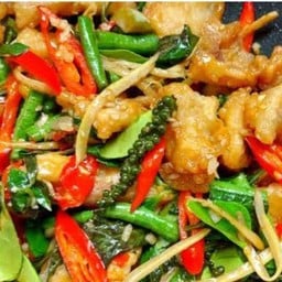 ผัดฉ่าปลาทอด