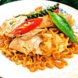 มาม่าเกาหลี จี๊ดดด มาม่าผัดไข่เยิ้ม บัวทองเคหะ
