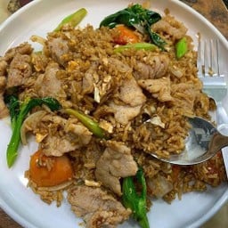 ข้าวผัดหมูแบบโบราณ