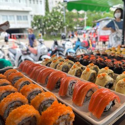 โรลไข่กุ้ง