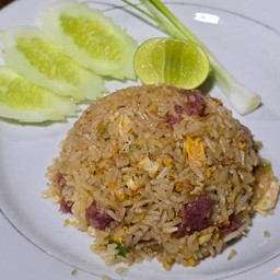 ข้าวผัดแหนม