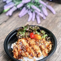 ข้าวไก่ทอดซอสเกาหลี