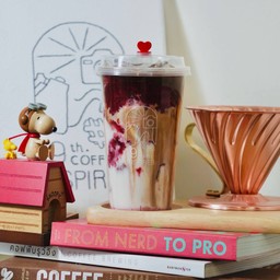 HERs Latte (Coffee x Strawberry)