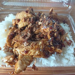 ข้าวไก่กระเทียม