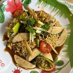 ตำมาม่าใส่หมูยอ