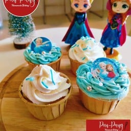 Frozen Cupcakes 4 pieces (คละลาย)